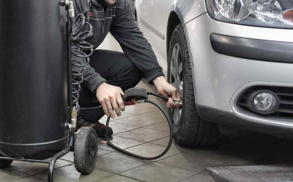 car mechanic